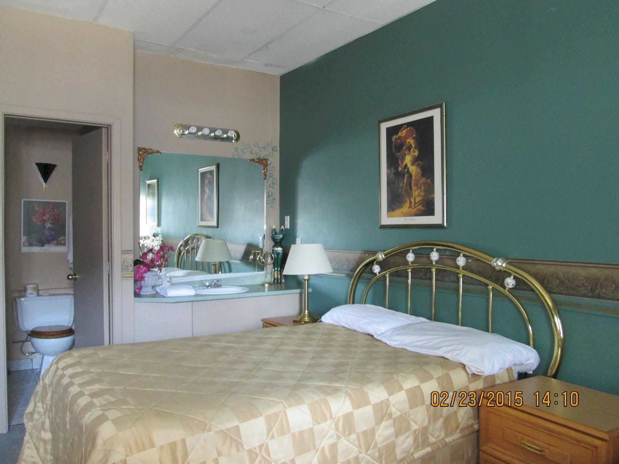 Motel Lustre D'Or L'Ancienne-Lorette Zewnętrze zdjęcie